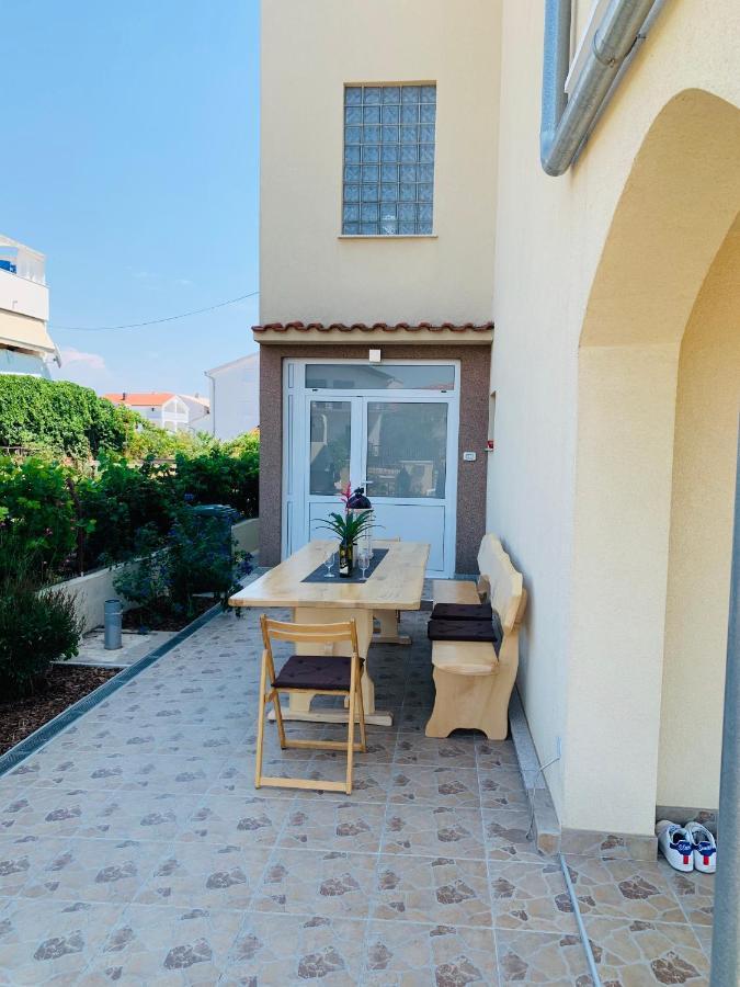 Apartments Mirela Vodice Zewnętrze zdjęcie